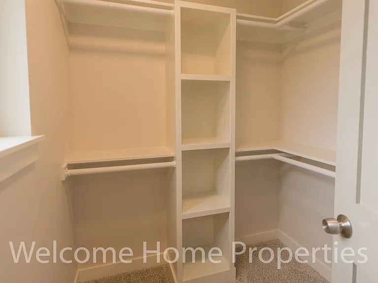 2 NE Hadley Way — Photo 20