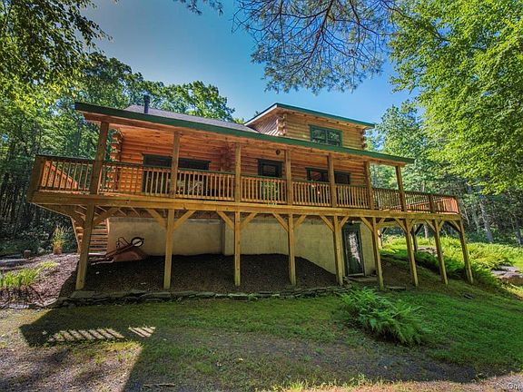 2nd image of 36 Deerbrook Dr