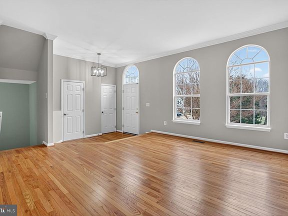 5th image of 6808 Cedar Loch Ct