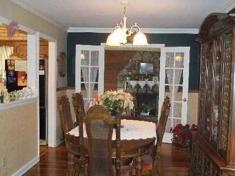 4th image of 146 Massapequa Ave