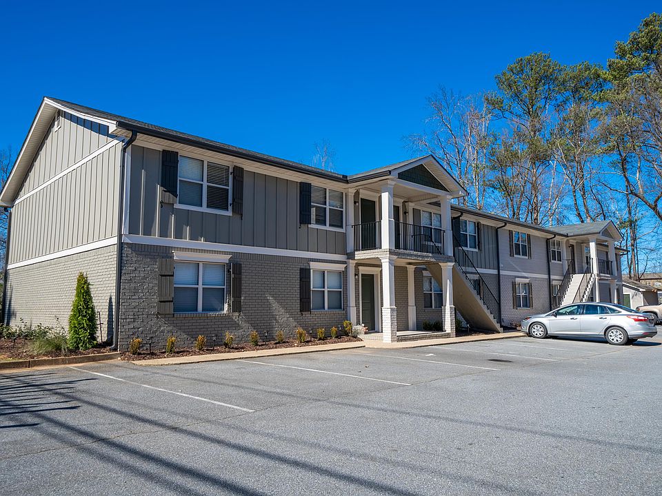 Dupree Exterior