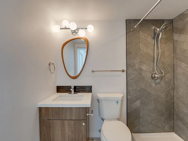 Duplet at Hillcrest | Modern Studio, 1 & 3 Bedroom Apartments — Photo 15