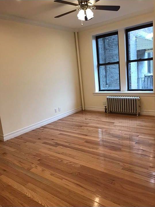 2nd image of 1045 65th St APT B3