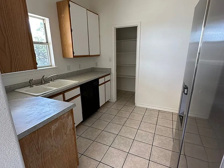 3503 Northpointe Dr — Photo 14