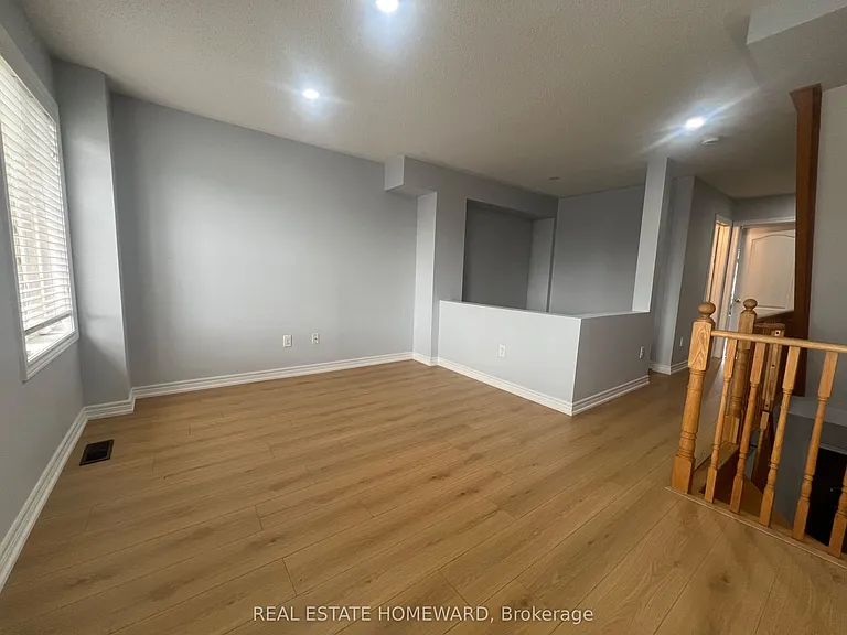 378 Cornell Rouge Blvd — Photo 16