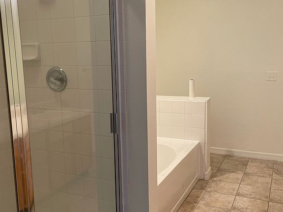 5th image of 7985 Preserve Cir APT 1111