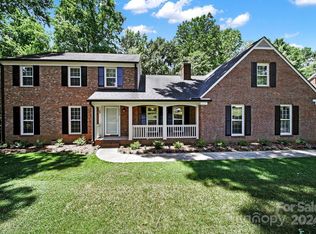 9225 Magnolia Estates Dr, Cornelius, NC 28031