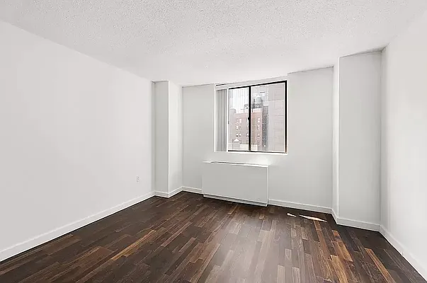 Rented by Metropolitan Property Group | media 3
