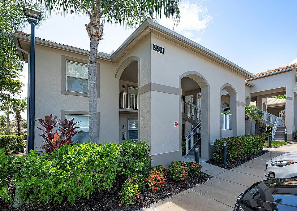 1st image of 19991 Barletta Ln Unit 1922