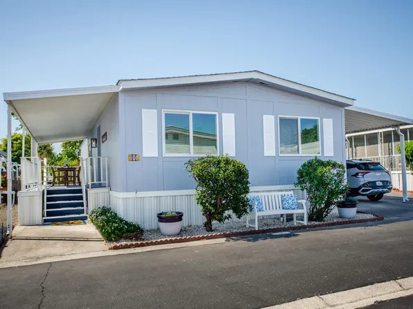 55 Embassy Dr, Woodland, CA 95776