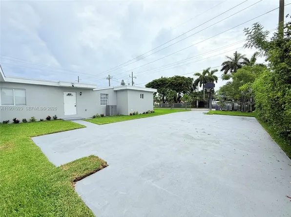 4340 SW 19th St, Hollywood, FL 33023
