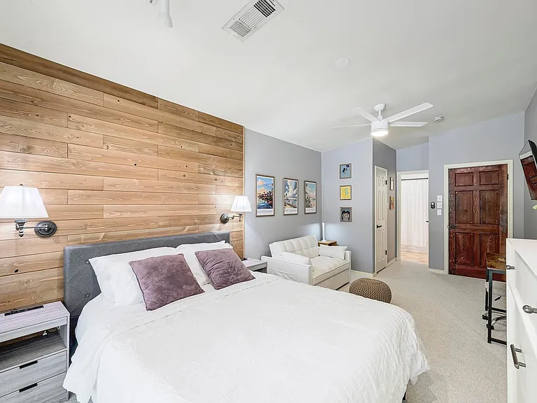 122 Acapulco Dr — Photo 22