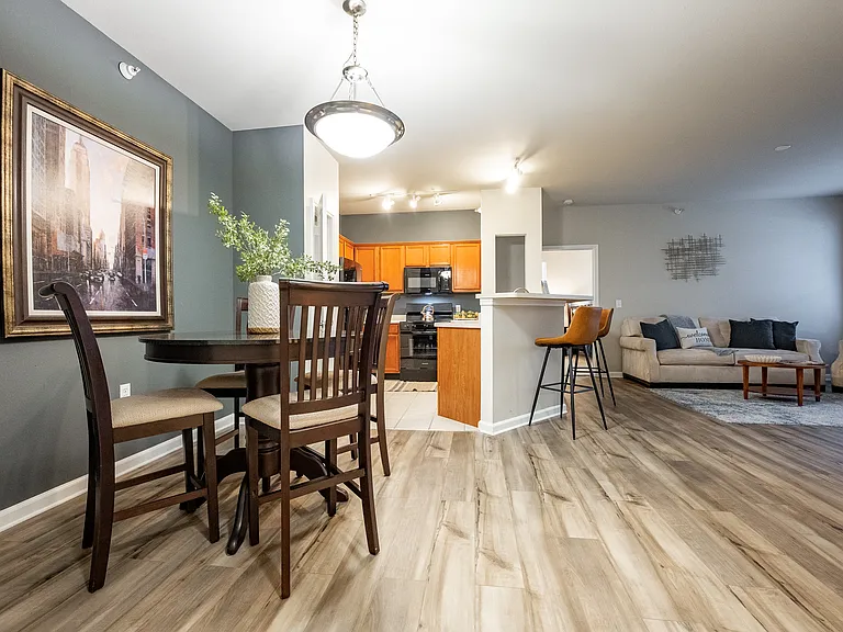 Central Park Apartments — Photo 22