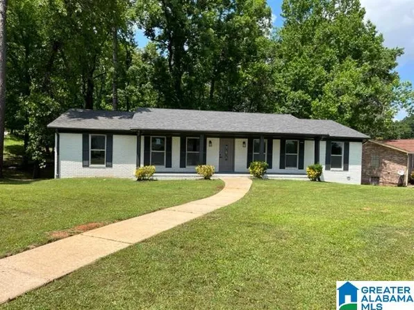 313 Fair Oaks Dr, Fairfield, AL 35064