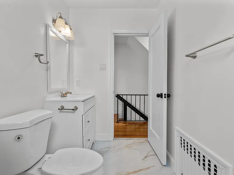 53 Park Ave — Photo 20