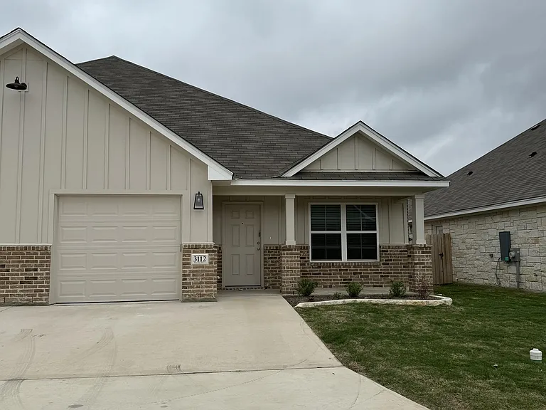 3112 Wasilla Dr — Photo 1