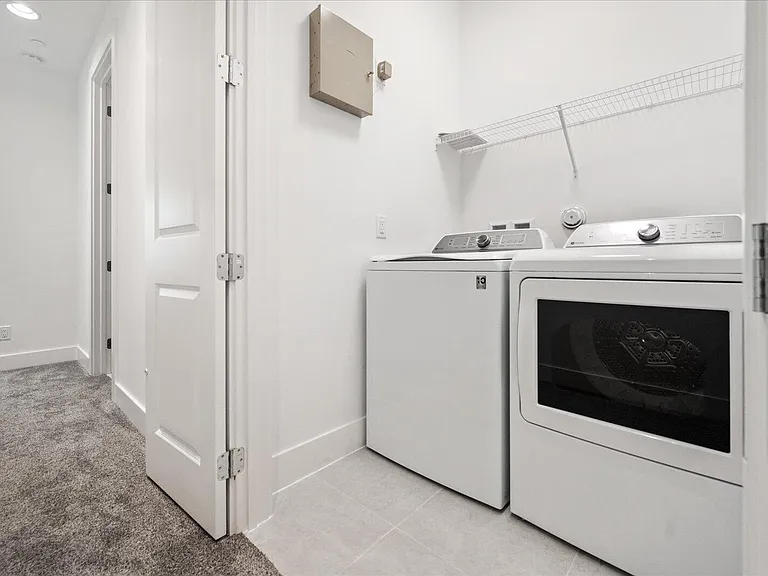 12546 Gross Pointe Dr — Photo 18