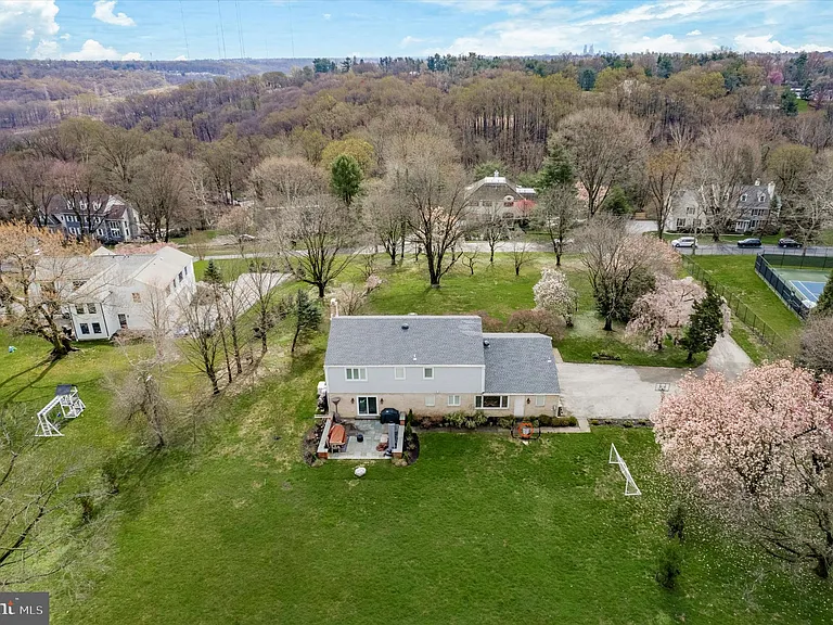 1530 Briar Hill Rd — Photo 27