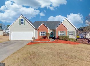 3322 Henderson View Ct, Loganville, GA 30052