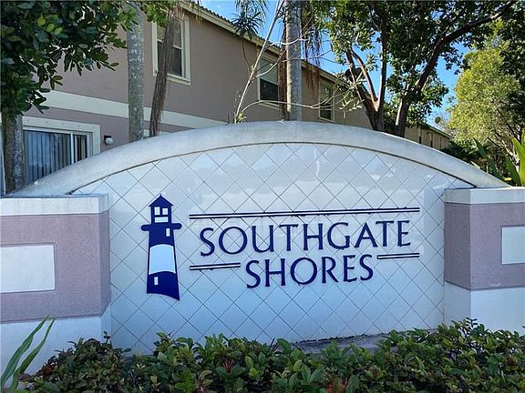 4th image of 8653 N Southgate Shores Cir