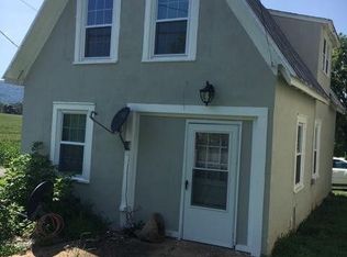 10028 Crest Hill Rd, Marshall, VA 20115