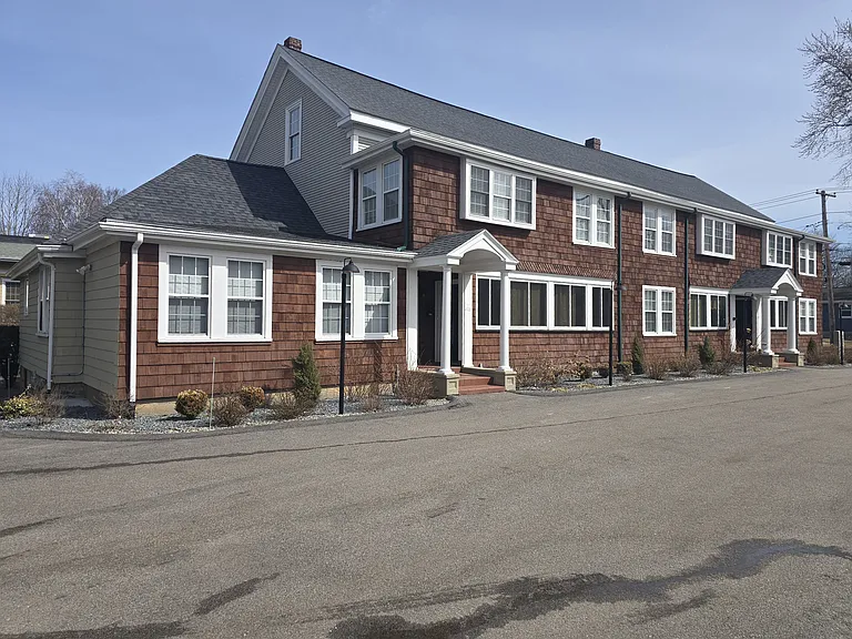 288 Pleasant St #7 — Photo 26