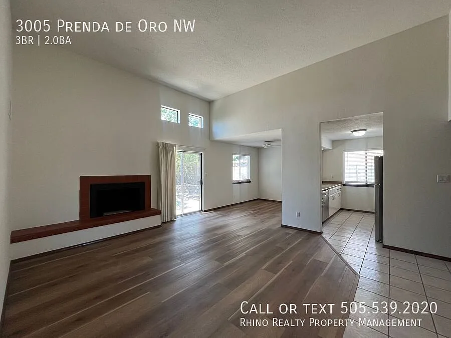 Cute 3 Bedroom 2 Bathroom Home In NW Albuquerque! — Photo 3