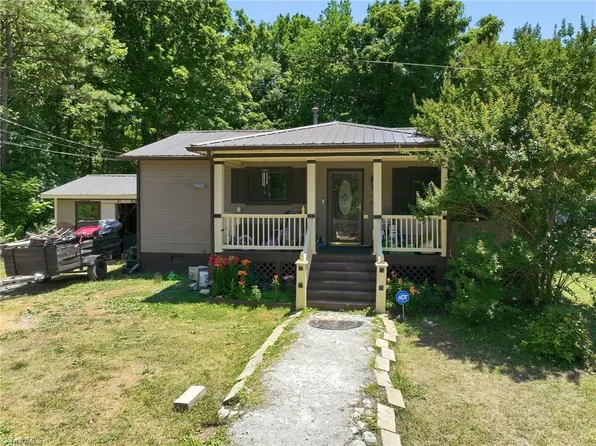 683 Turner St, Hillsborough, NC 27278
