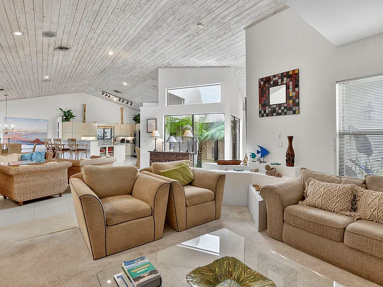 22519 Esplanada Cir W #W — Photo 9