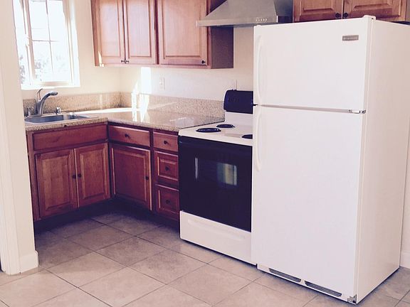 2nd image of 1441 Van Buren Ave #B