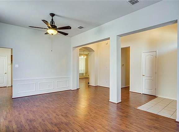 5th image of 3006 Creek Valley Dr