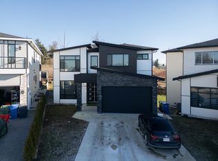 2540 Terminal Ct, Abbotsford, BC V4X0C4