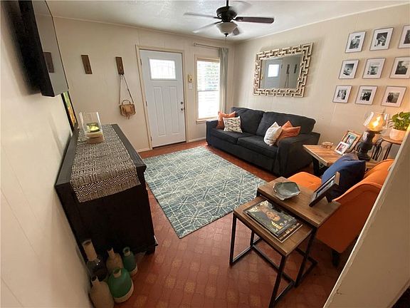 3rd image of 2534 Nogales St