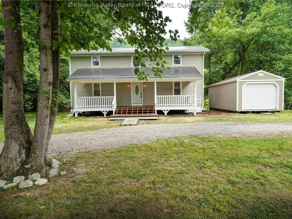 172 Skidmore Ln, Poca, WV 25159