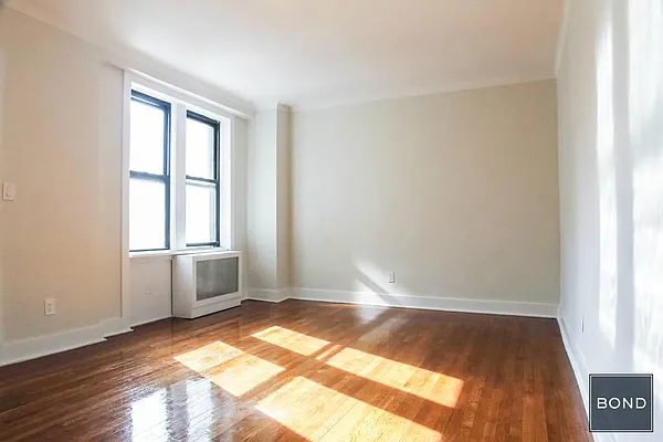 Rented by Bond New York | media 16
