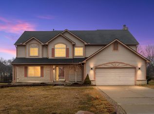 24403 Elmhurst Ave, Farmington Hills, MI 48336