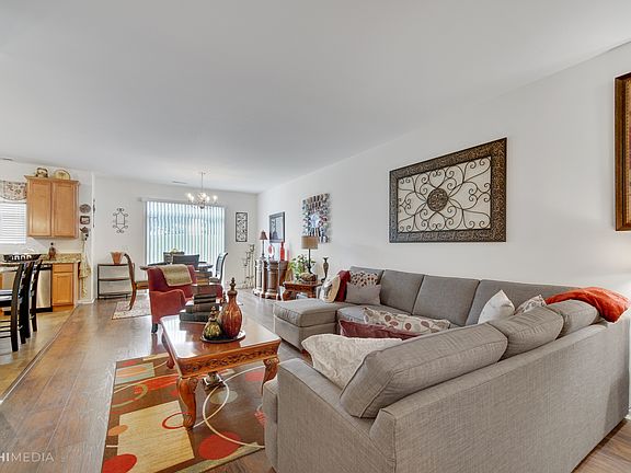 2nd image of 6N285 Whitmore Cir E