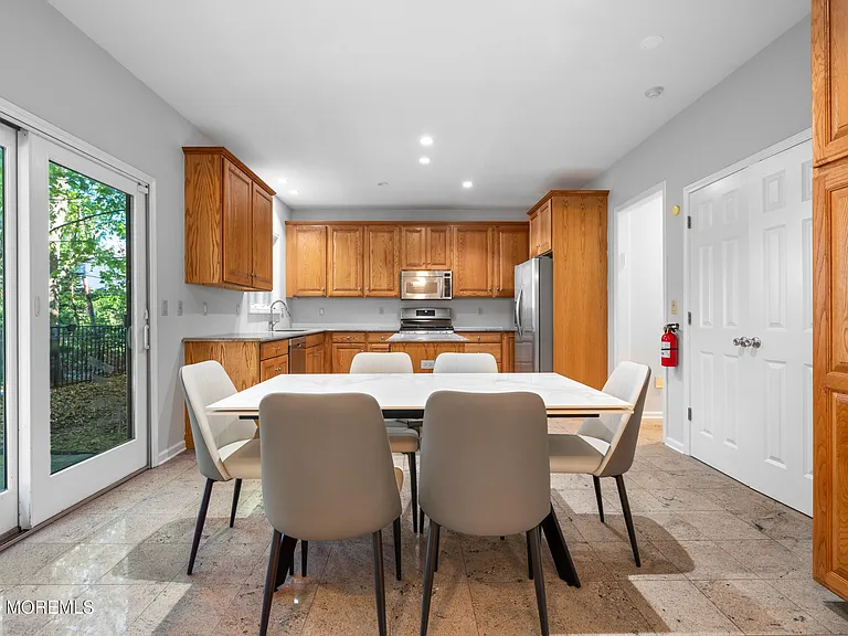 230 Norwood Ave — Photo 13