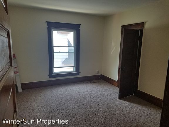 3rd image of 272 1/2 W 17th St