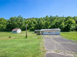 519 Leckrone Highhouse Rd, Mc Clellandtown, PA 15458