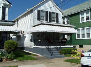 32 Meyers St, Edwardsville, PA 18704
