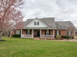 1015 Oregon Trl, Boonville, MO 65233