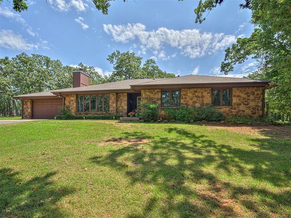 1st image of 313 Driftwood Dr