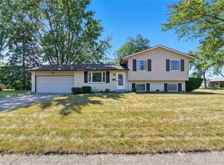 716 Gateshead Rd, Troy, OH 45373