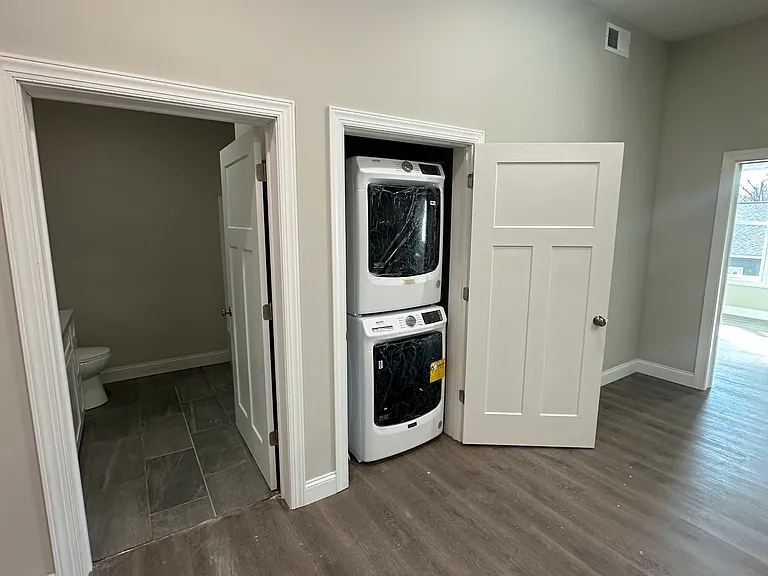 567 Dupont Rd #303 — Photo 3