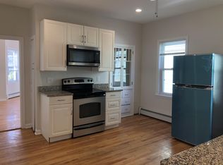 18 Shamrock St #3, Worcester, MA 01605