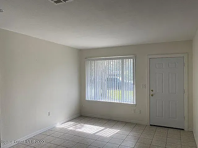 302 Georgetown Ave — Photo 8
