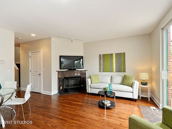 5th image of 3712 N Kostner Ave
