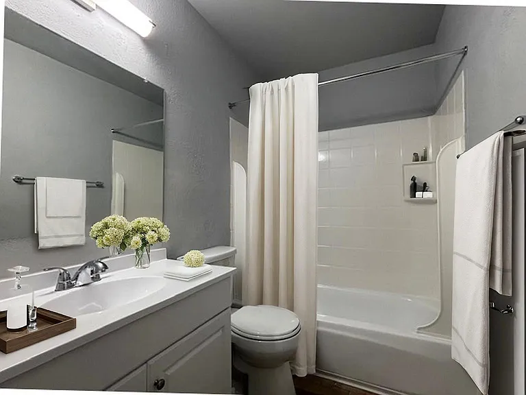 Forest Hills Apartments — Photo 6