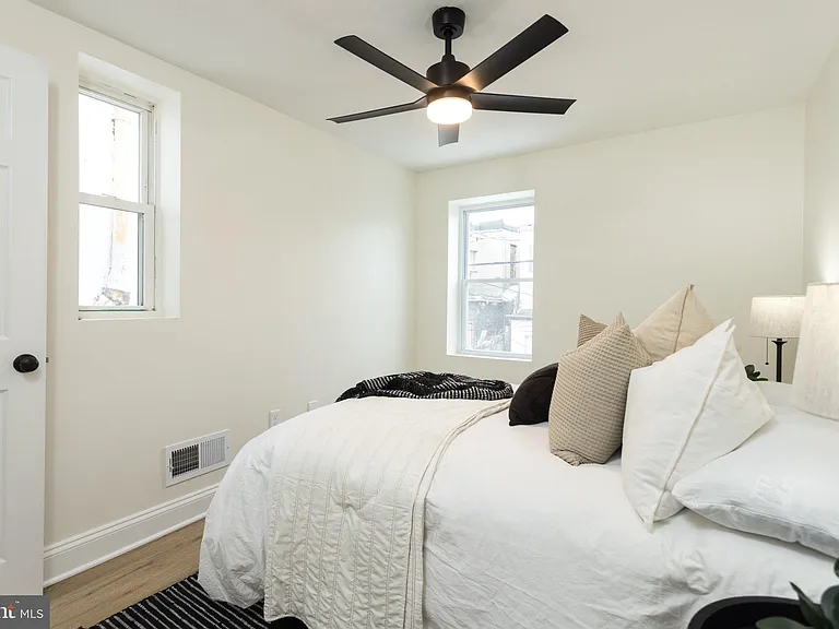 430 Fawcett St — Photo 18